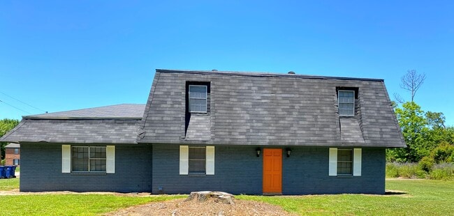 206 Willett Place Blvd, Unit 206