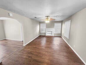 4924 Penrose Ave in Fort Worth, TX - Building Photo - Building Photo