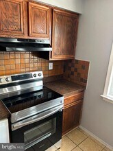 28 Deedre Ln in Glassboro, NJ - Foto de edificio - Building Photo