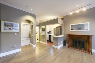 335 Beacon St, Unit 7 in Boston, MA - Building Photo