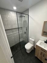 170 Penn Way, Unit MODERN- RENOVATED in Fort Lauderdale, FL - Building Photo