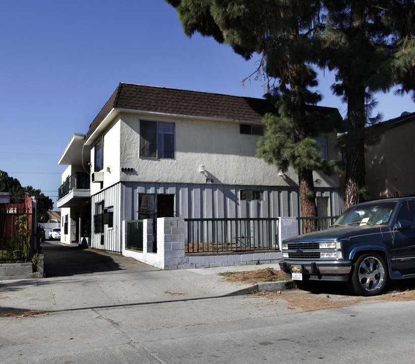 6655 Camellia Ave in North Hollywood, CA - Building Photo