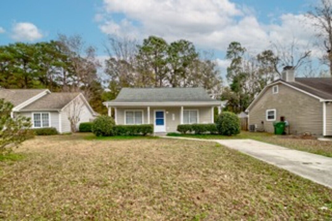 3811 Doe Clearing Ct in Wilmington, NC - Building Photo