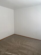 1308 W Lakeside Dr, Unit 1310 W Lakeside Dr in Moses Lake, WA - Building Photo - Building Photo