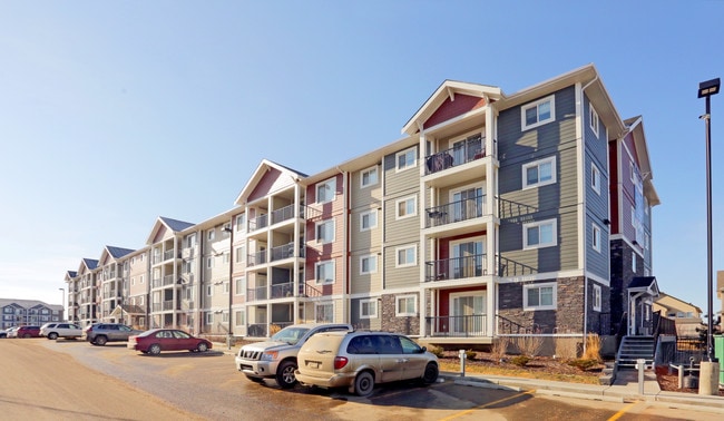 Chappelle Gardens Apartments in Edmonton, AB - Building Photo - Building Photo