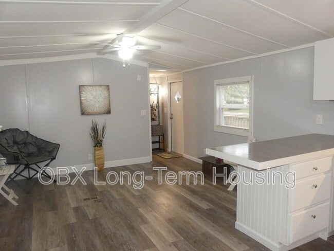 135 Edgewater Dr in Grandy, NC - Building Photo - Building Photo