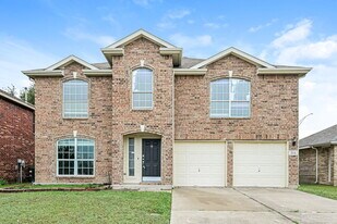 305 Windy Hill Ln in Fort Worth, TX - Building Photo