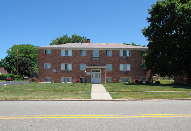 Prince's Edgemont Apartment Blg 2 in Lansing, MI - Foto de edificio - Building Photo