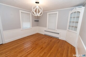 99 Jordan Ln in Wethersfield, CT - Building Photo - Building Photo