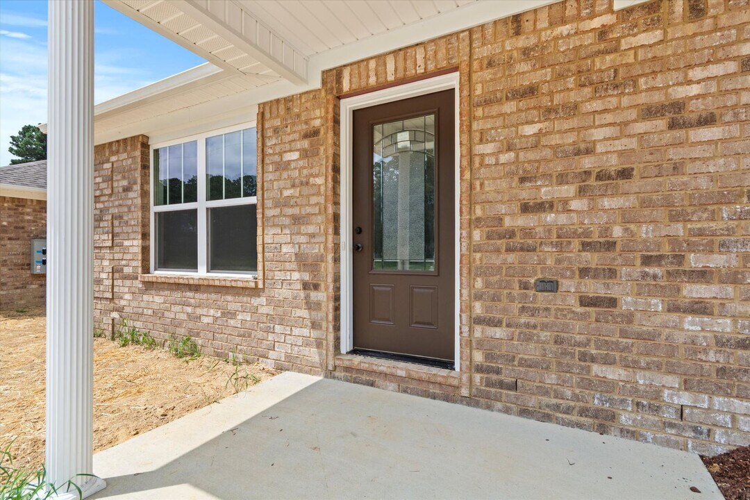 19851 Shady Acres Cir in Athens, AL - Building Photo