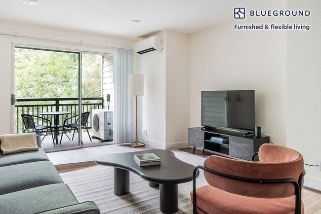 141 Saratoga Ave in Santa Clara, CA - Foto de edificio - Building Photo