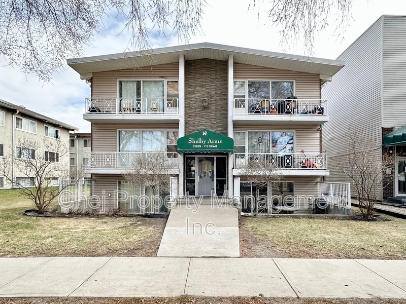 10629-10110 110 St NW in Edmonton, AB - Building Photo