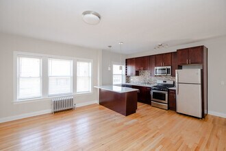 3133 W Lawrence Ave in Chicago, IL - Building Photo - Building Photo