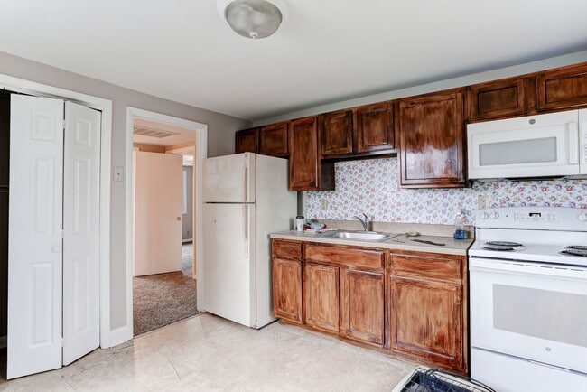 308 S Enola Dr in Enola, PA - Building Photo - Building Photo