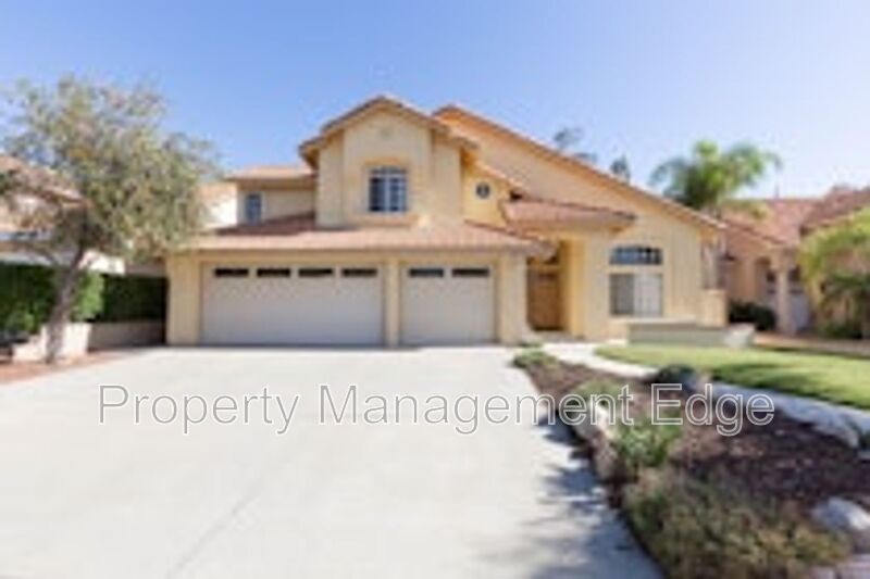 24086 Fuschia Ct in Murrieta, CA - Building Photo