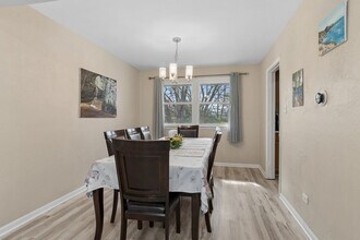 407 Greenfield Rd in Shorewood, IL - Building Photo - Building Photo