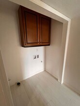 3700 Laverne Ave in Bakersfield, CA - Foto de edificio - Building Photo