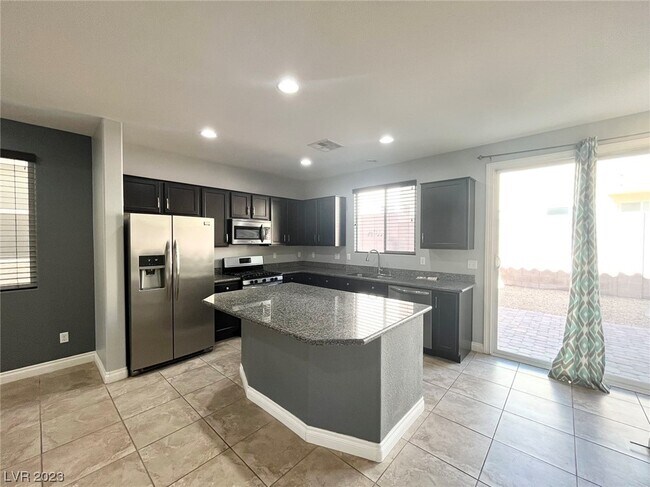 8520 Orly Ave in Las Vegas, NV - Building Photo - Building Photo