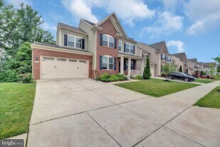 8008 Hubble Dr in Glenn Dale, MD - Building Photo