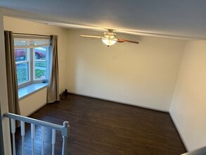 1002 N Glen Dr in Glen Mills, PA - Building Photo - Building Photo