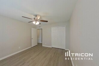 1818 Pilot Way in Garland, TX - Building Photo - Building Photo