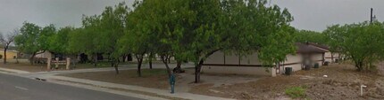 611 S Leo Ave in La Joya, TX - Building Photo - Building Photo