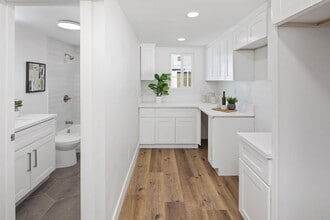 4710 Mansfield St in San Diego, CA - Building Photo - Building Photo