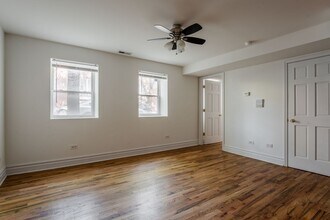 2457 W Sunnyside Ave in Chicago, IL - Building Photo - Building Photo