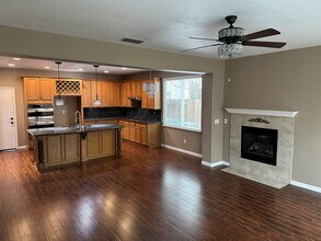 5505 Claudied Way in Elk Grove, CA - Building Photo - Building Photo