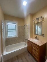 114 Enfield St in Hartford, CT - Building Photo - Building Photo