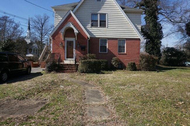 property at 1022 W 48th St
