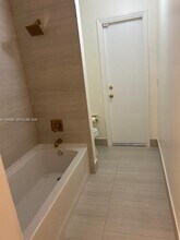 9151 NW 17th St in Plantation, FL - Building Photo - Building Photo