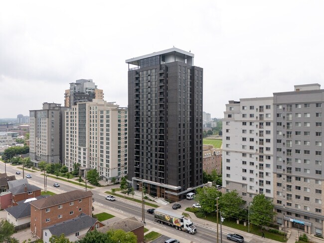 335 King St N in Waterloo, ON - Building Photo - Building Photo
