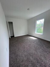 224 W Pyron Ave in San Antonio, TX - Building Photo - Building Photo