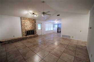 13320 Water Oak Ln in Austin, TX - Building Photo - Building Photo