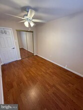 413 Parlin Pl in Philadelphia, PA - Building Photo - Building Photo