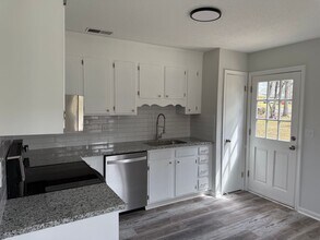 4811 Chaucer Dr in Greensboro, NC - Building Photo - Building Photo