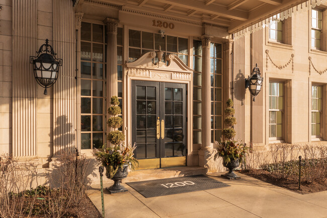 1200 Condominiums in Chicago, IL - Foto de edificio - Building Photo