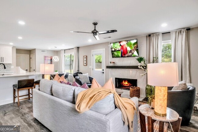 8008 Clearview Cir in Riverdale, GA - Building Photo - Building Photo