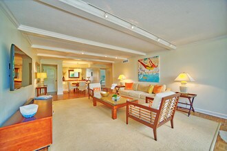 3440 S Ocean Blvd-Unit -102n in Palm Beach, FL - Foto de edificio - Building Photo