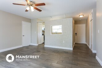 421 SW 64th Terrace in Margate, FL - Foto de edificio - Building Photo