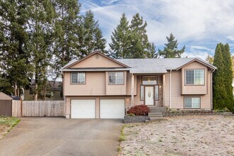 8529 199th St Ct E in Spanaway, WA - Building Photo - Building Photo