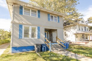 2463 Lawrence Ave in Toledo, OH - Building Photo