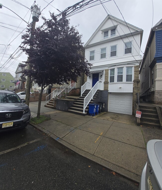 property at 40 E 36th St