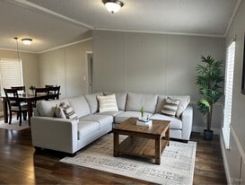 4816 US-441 in Lake City, FL - Building Photo