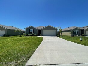 2100 Pebble Point Dr in Green Cove Springs, FL - Building Photo - Building Photo