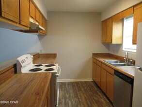 1218 Stephen Dr in Panama City, FL - Building Photo - Building Photo