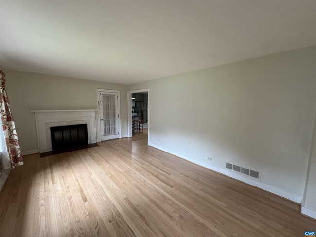 126 Azalea Dr in Charlottesville, VA - Building Photo - Building Photo
