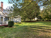 87 Viola Dr in East Hampton, CT - Building Photo - Building Photo