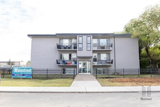 Aurora Place Apartments in Edmonton, AB - Building Photo - Building Photo
